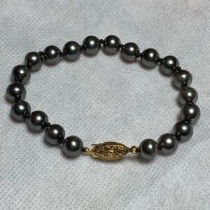 Dark Gray Freshwater Pearl Beaded Bracelet with Gold Clasp